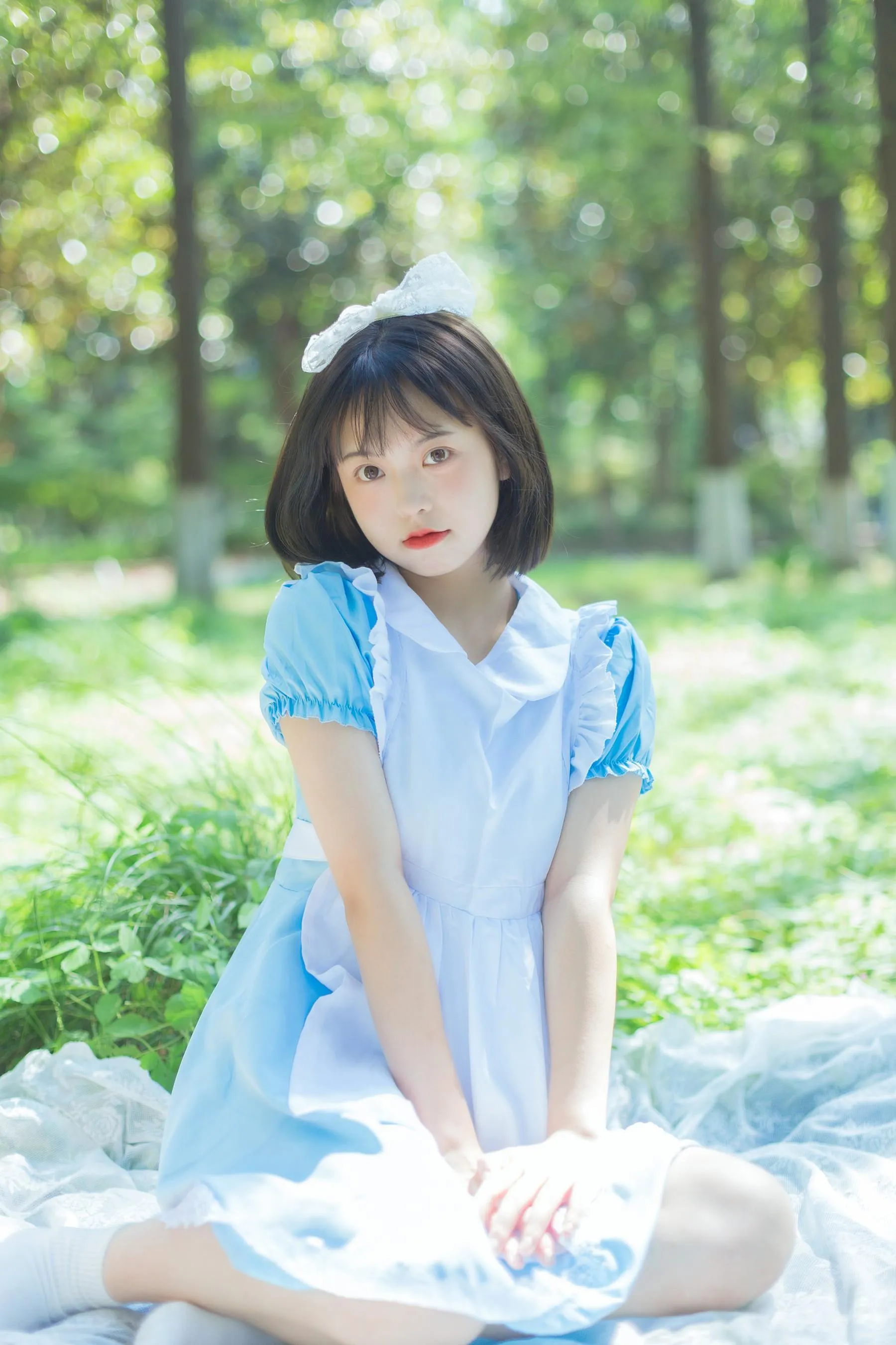 [YITUYU艺图语]2022.08.05 雏菊和草莓 哈吉麻花 [32P]插图9
